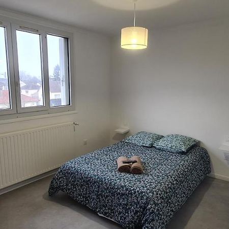 Private Room In Shared Apartment III Beauvais Exterior foto